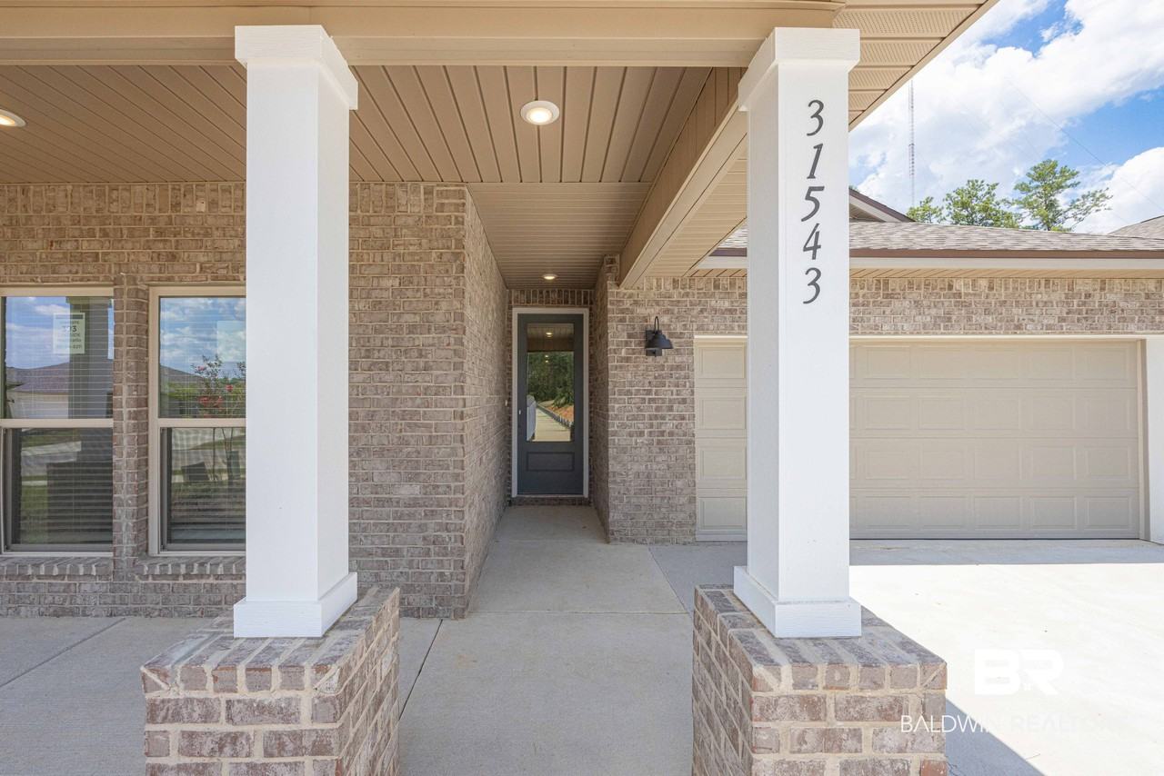 31543 Lyon Rd - Photo 3 of 26