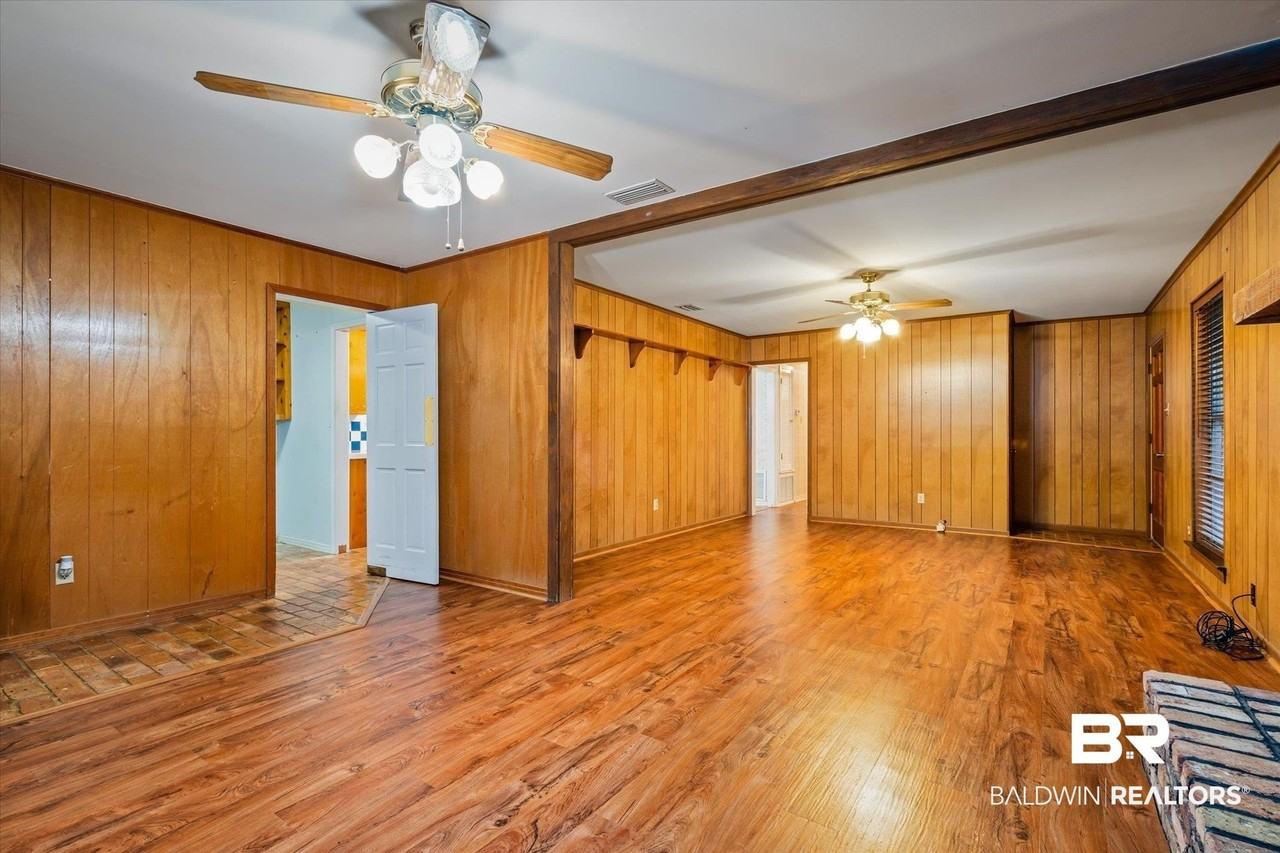 7300 Cypress Ave - Photo 3 of 22