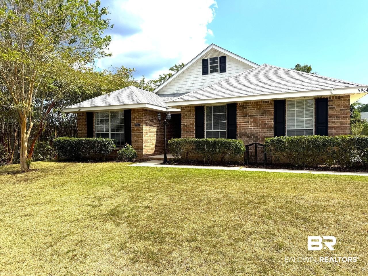 9964 Hollowbrook Ave - Photo 2 of 32