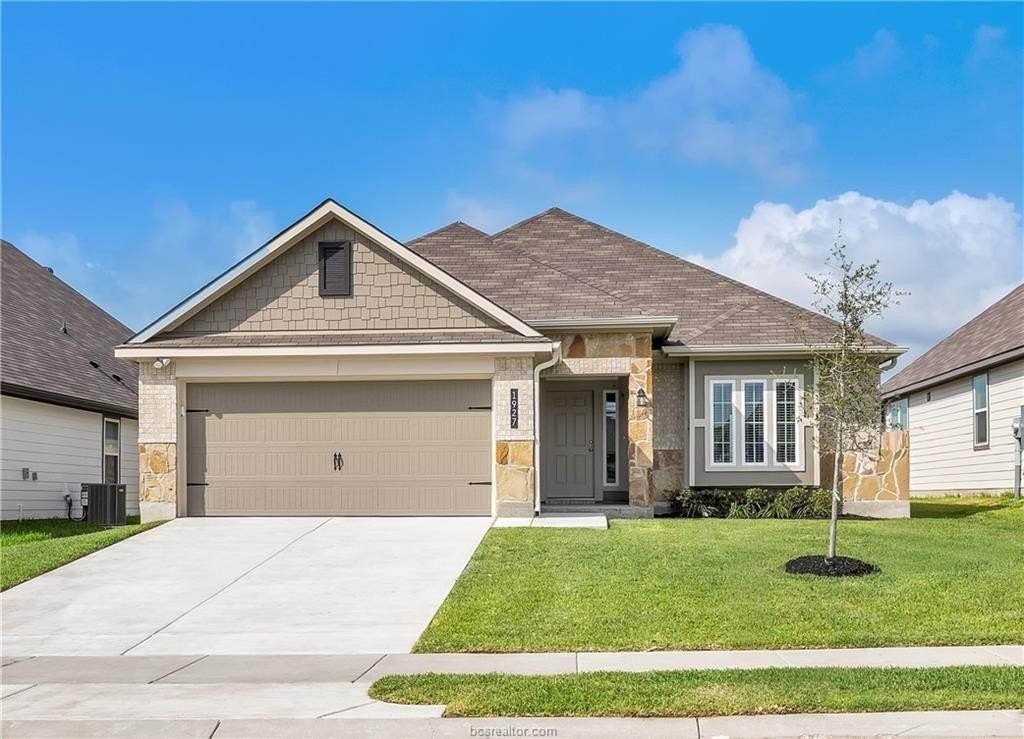 1927 Sebright Dr