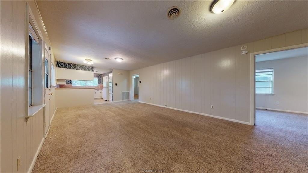 1217 Westover St - Photo 5 of 31