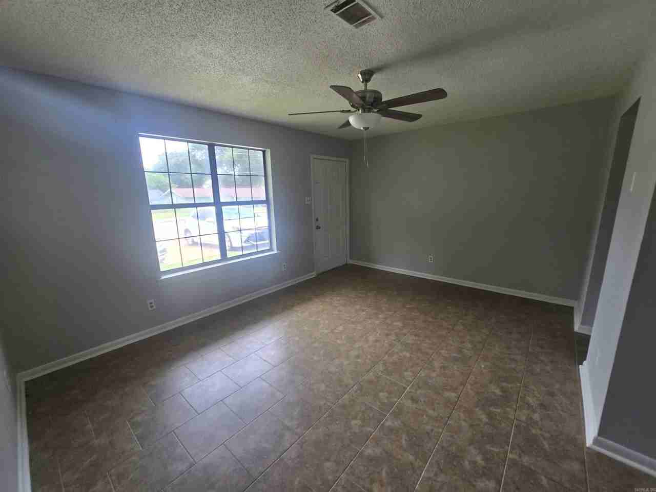 1204 S 1st St #1 - Photo 2 of 14