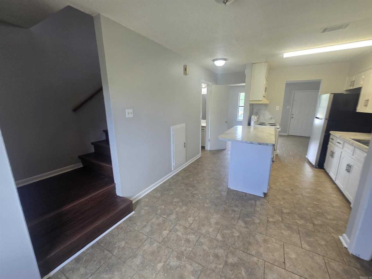 1204 S 1st St #1 - Photo 6 of 14