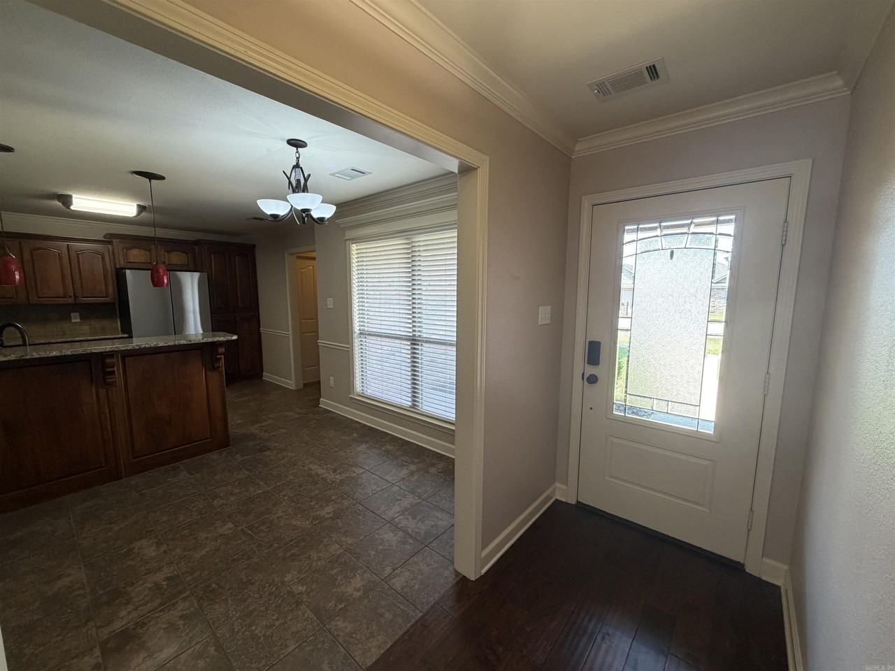 1417 Puritan Dr - Photo 5 of 45
