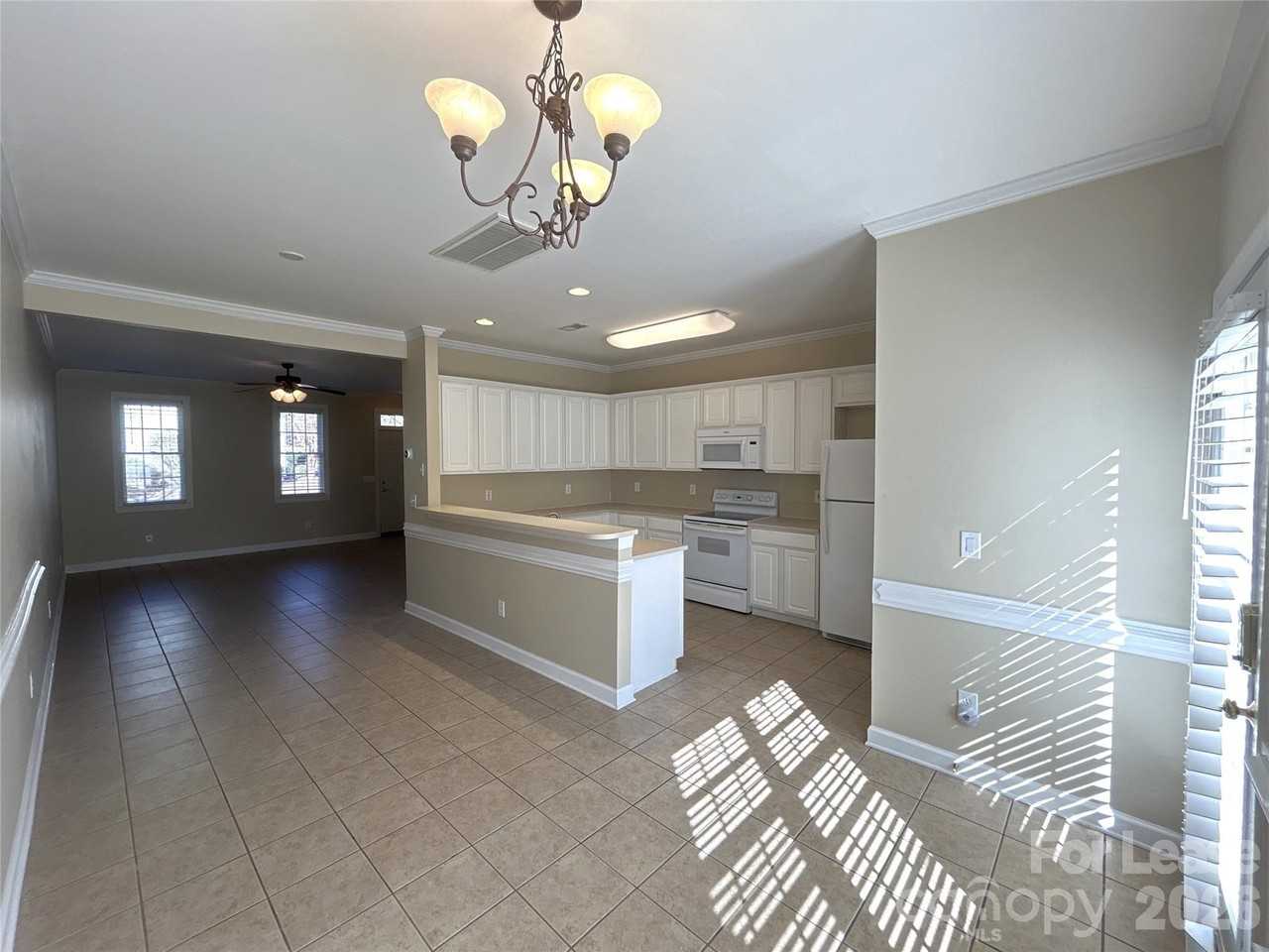 5619 Fetzer Ave Nw - Photo 5 of 14
