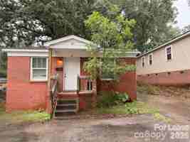 featured image of 825 Rodey Ave #1