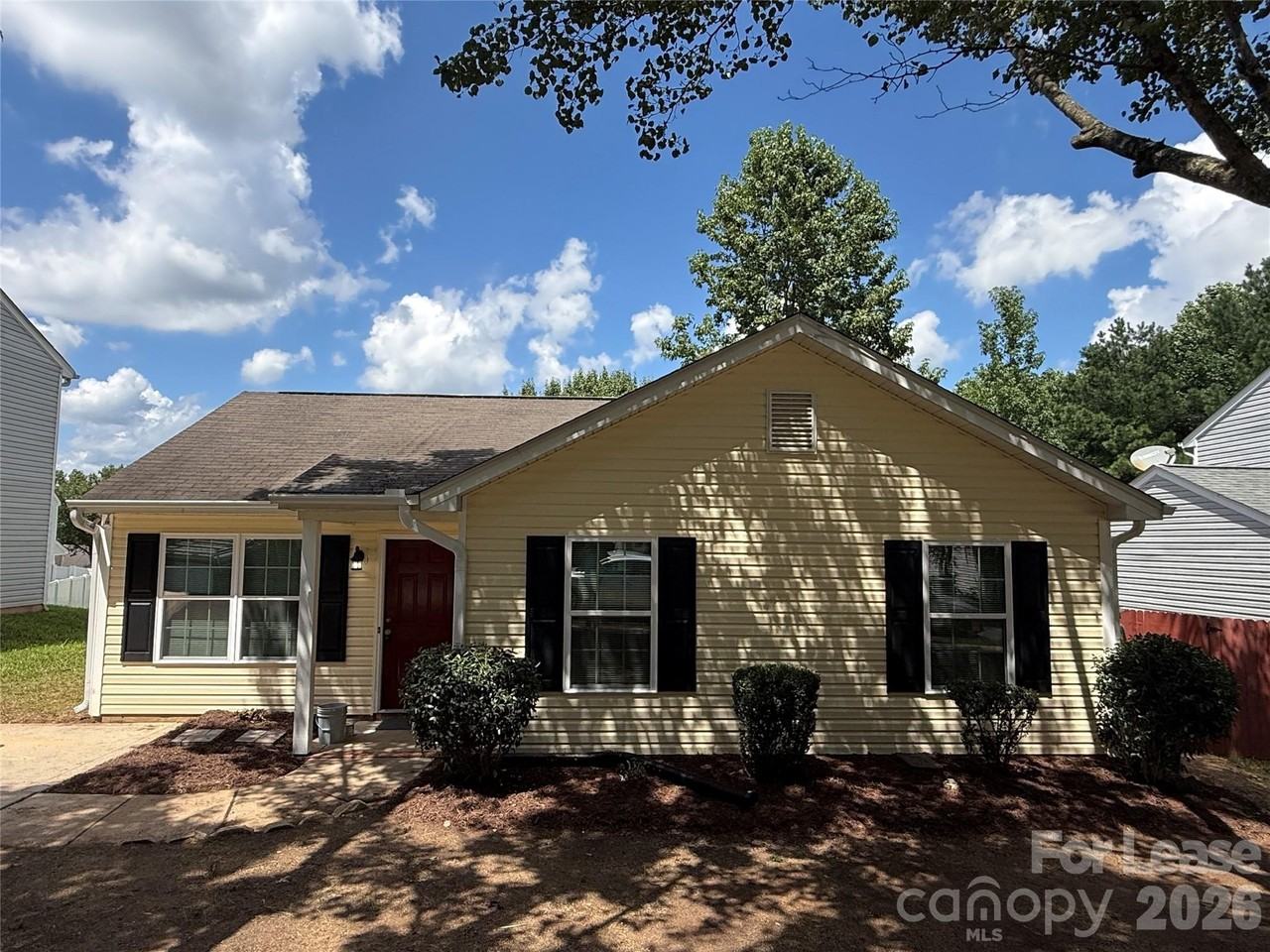 404 Kingville Dr - Photo 2 of 18