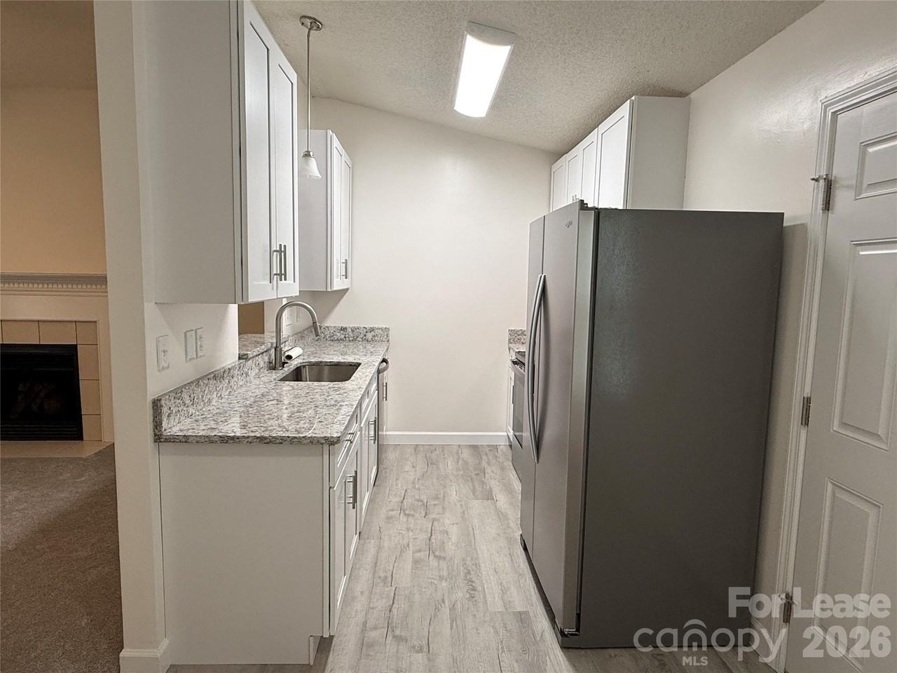 404 Kingville Dr - Photo 5 of 18