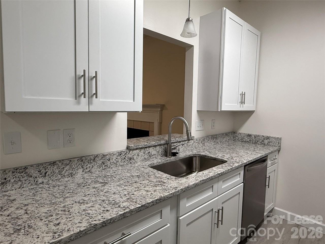 404 Kingville Dr - Photo 6 of 18