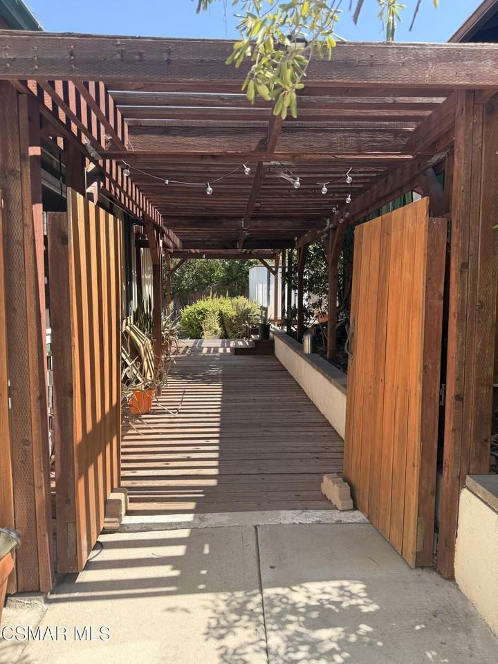 8625 Delmonico Ave - Photo 4 of 44