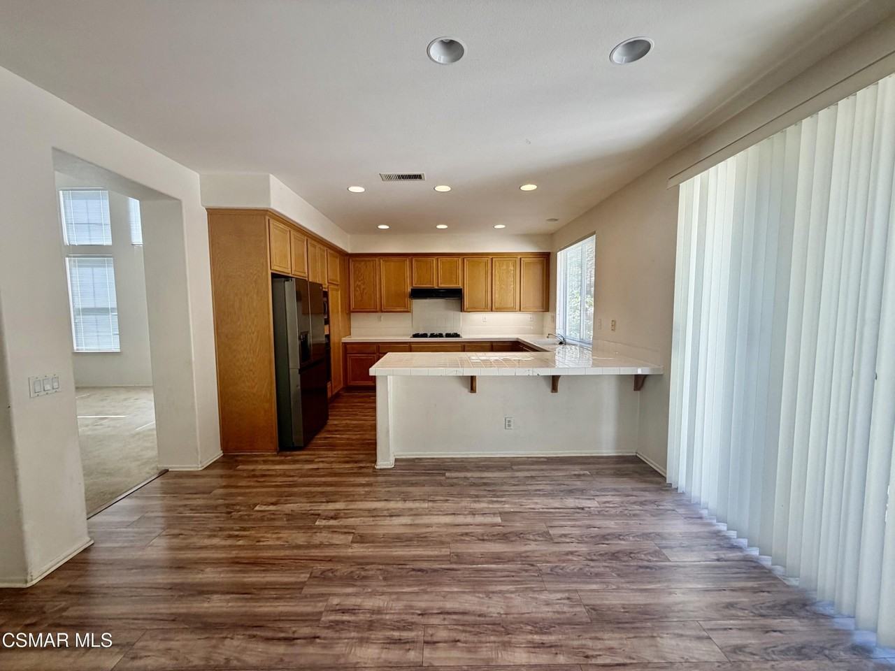 2737 Stonecutter St - Photo 4 of 9
