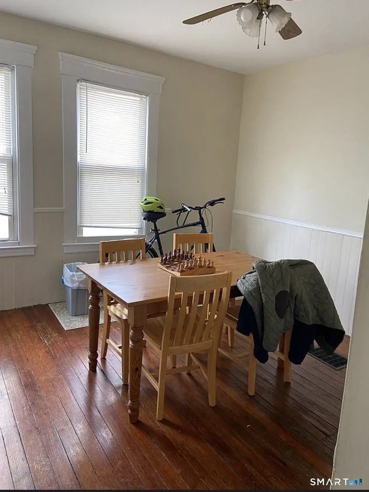 49 Edwards St #1B - Photo 3 of 11