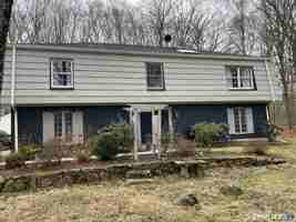 featured image of 21 Fullmar Ln