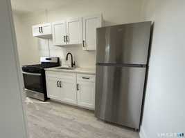 featured image of 44 Franklin St