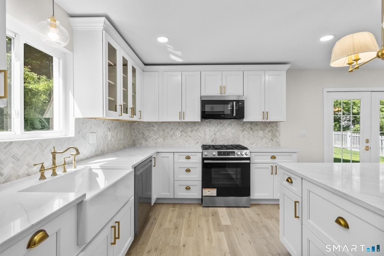 120 Ivy Hill Rd - Photo 4 of 39