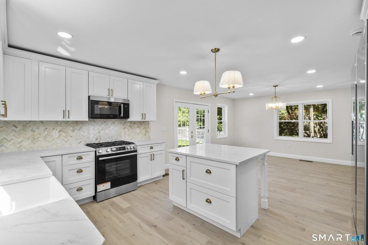 120 Ivy Hill Rd - Photo 6 of 39