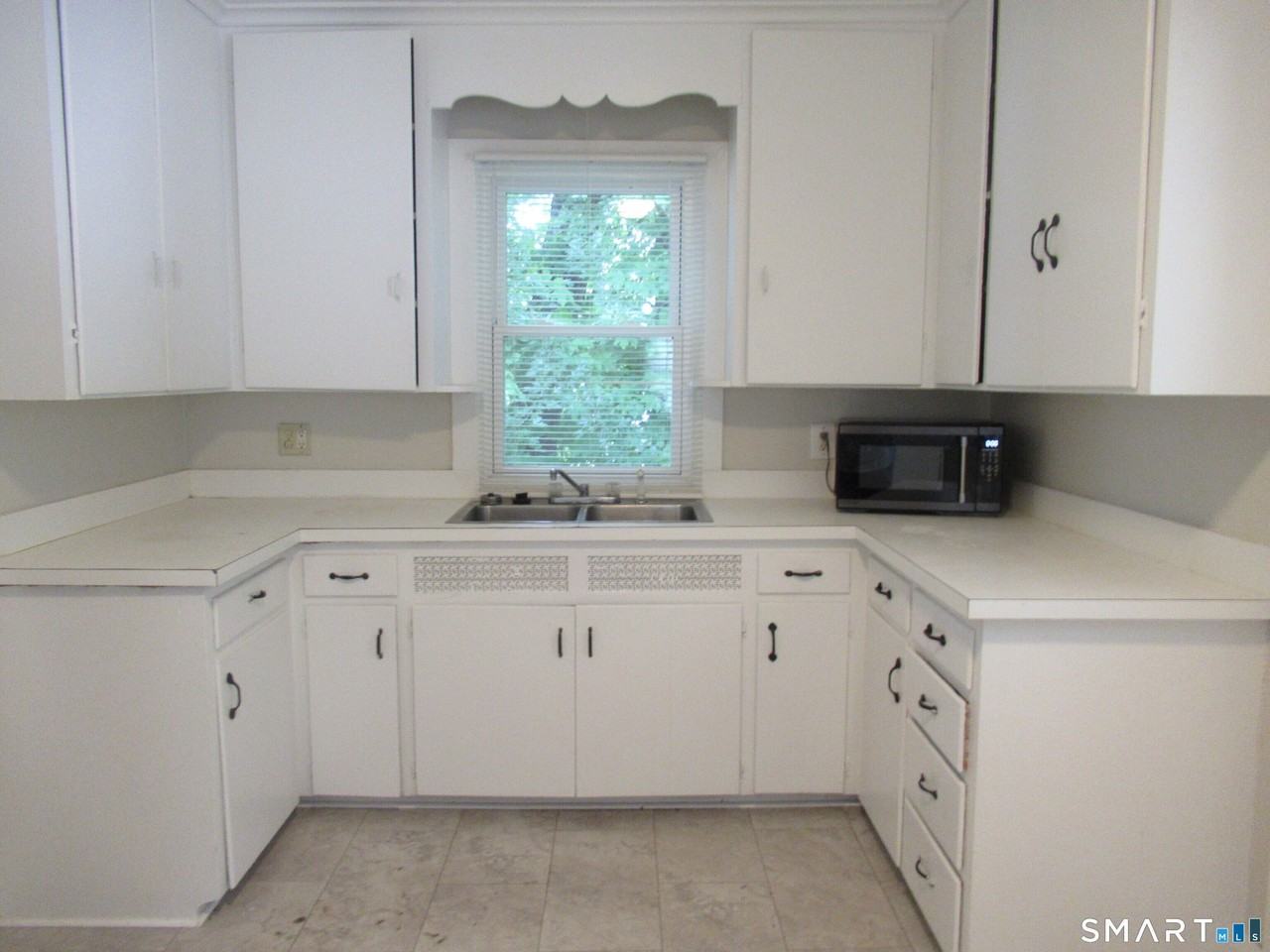 101 Stearns St - Photo 3 of 15