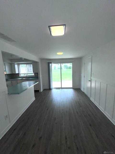 1336 Maplegrove Dr - Photo 6 of 17