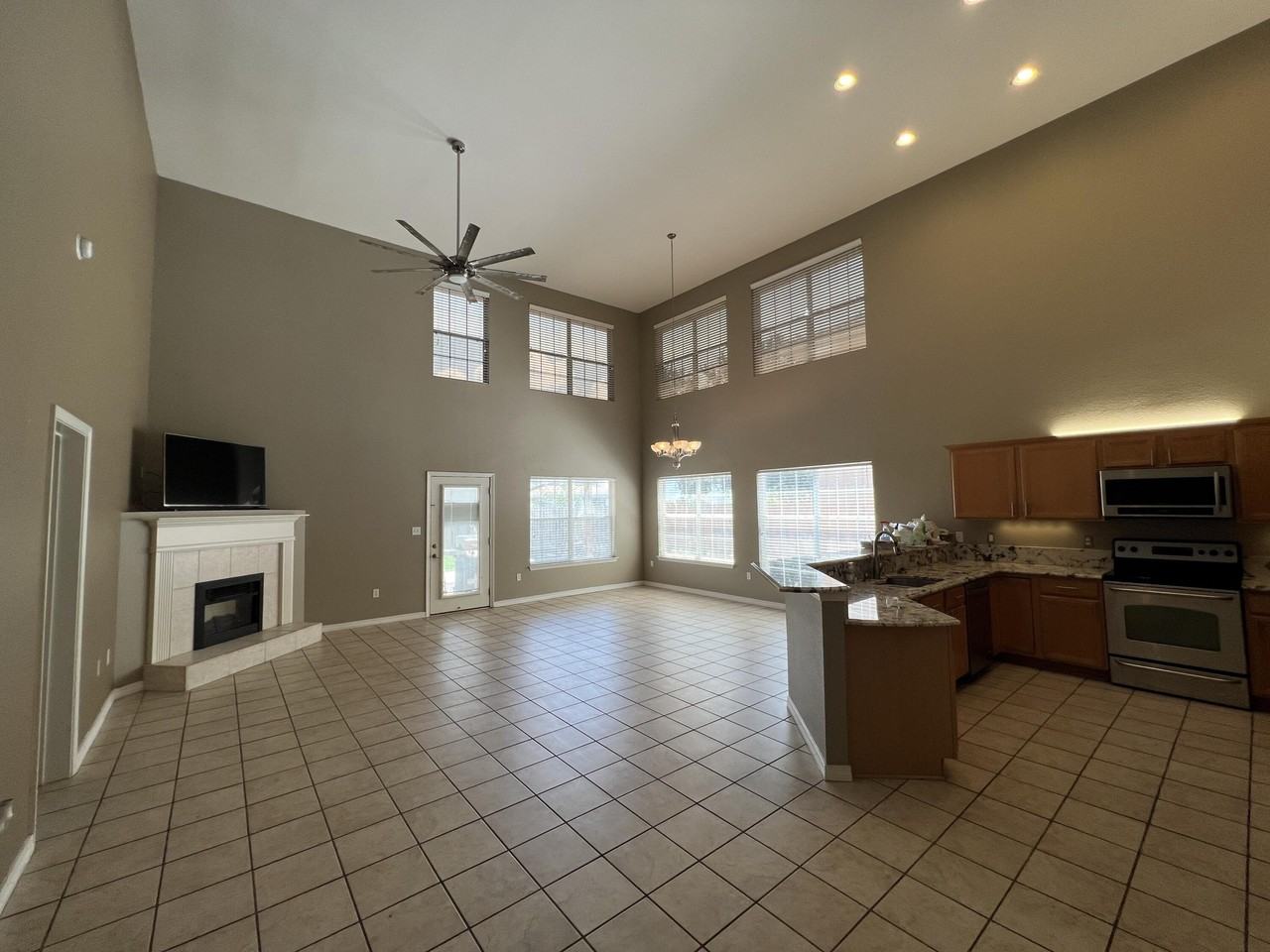 597 Loblolly Bay Dr - Photo 2 of 15