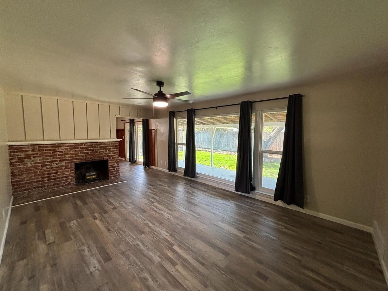 1903 W Fountain Way - Photo 6 of 23