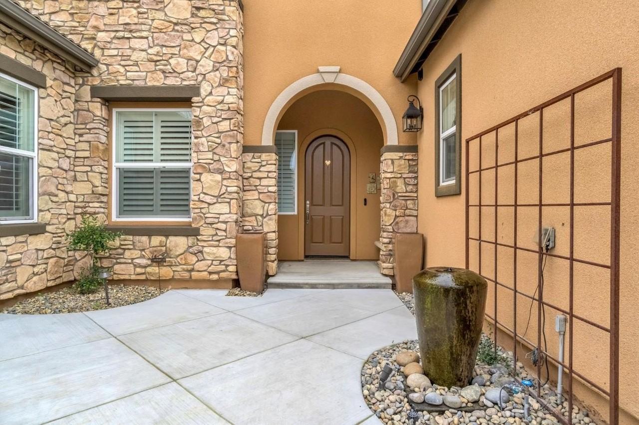 4199 N Quail Xing - Photo 4 of 49