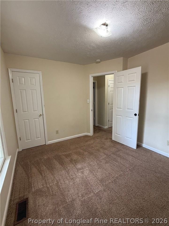 6731 Winchester St - Photo 3 of 19