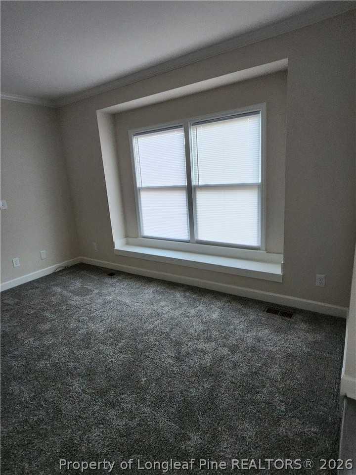 5598 Lockridge Rd - Photo 3 of 27