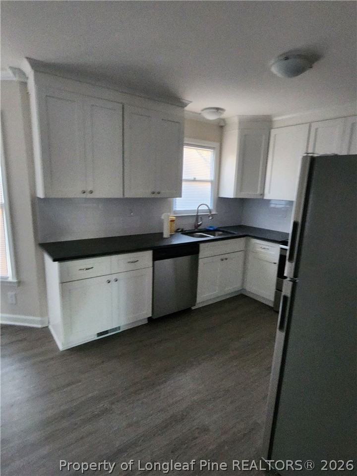 5598 Lockridge Rd - Photo 6 of 27