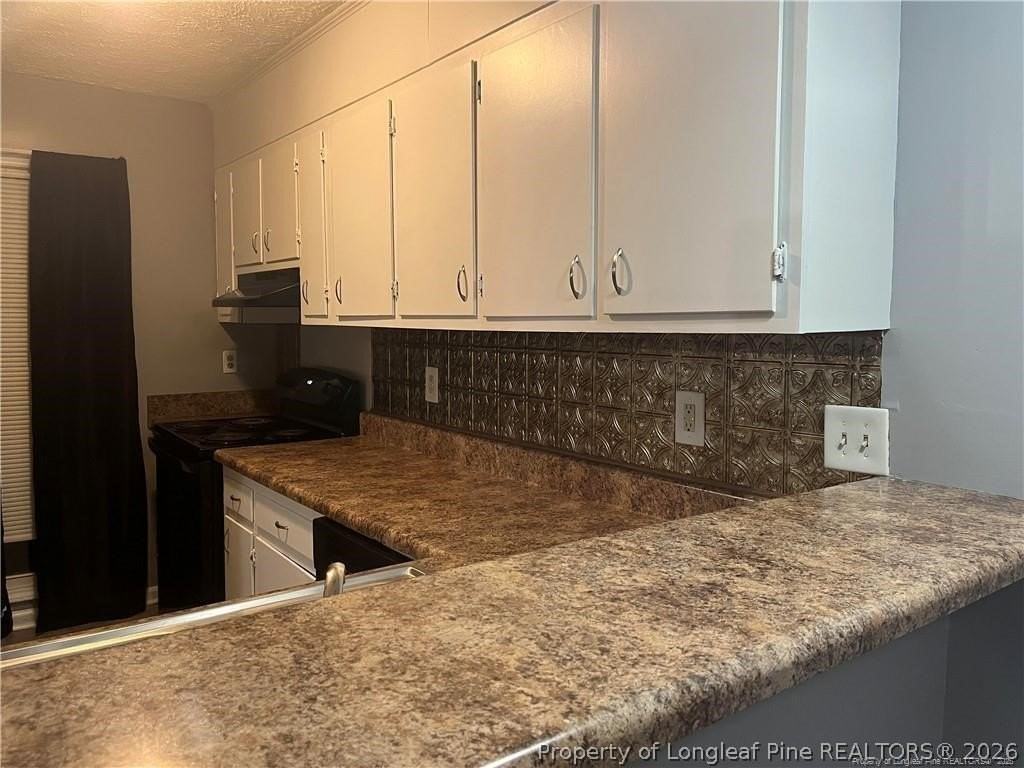 405 Kirkcaldy Ct - Photo 5 of 13