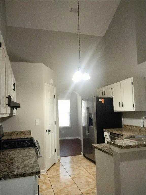 990 Forest Path - Photo 5 of 15