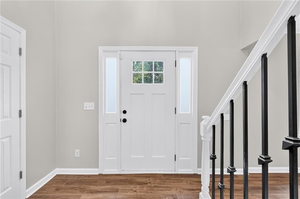 4554 Darrowby Dr - Photo 2 of 40