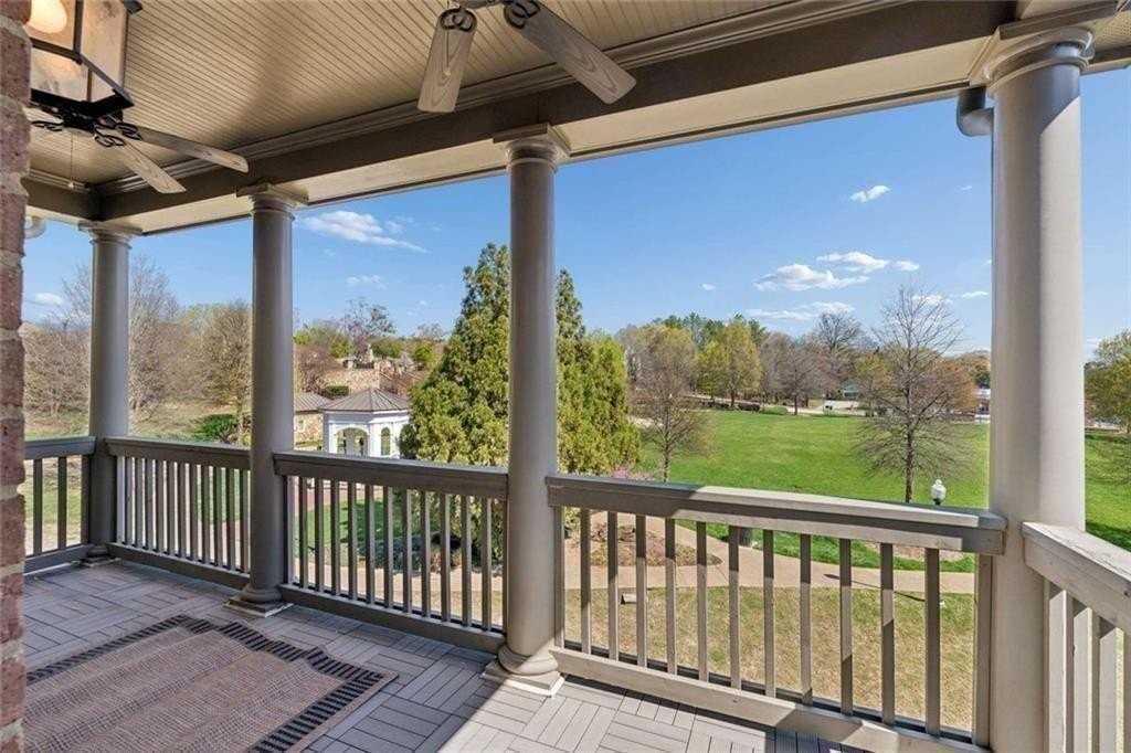 124 Parkside West Ct - Photo 2 of 42