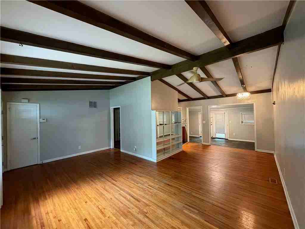 1847 Dorsey Ave - Photo 3 of 22