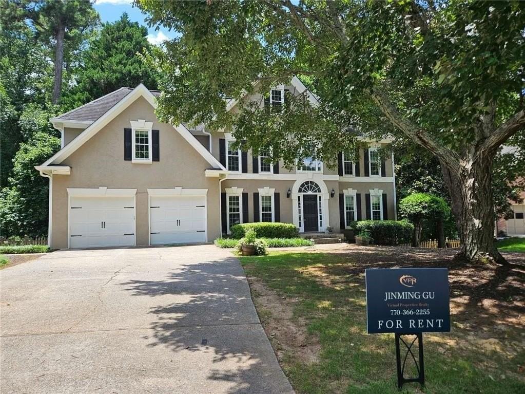 450 Eastbourne Way - Photo 2 of 29