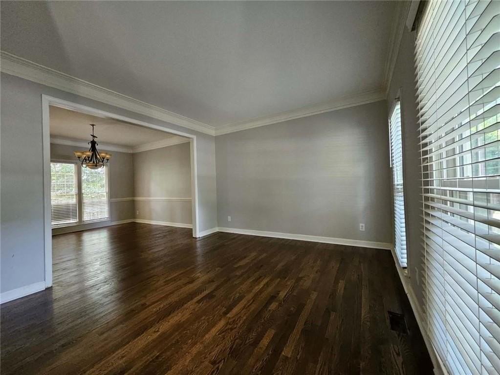 450 Eastbourne Way - Photo 6 of 29