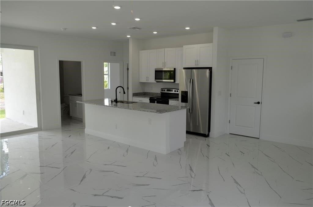 2611 Carol Pl - Photo 4 of 16