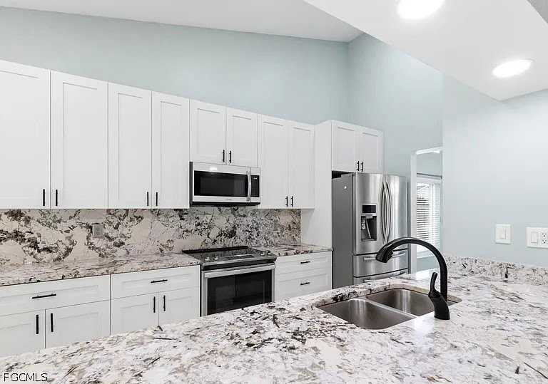 11421 Glenmont Dr #1 - Photo 4 of 19