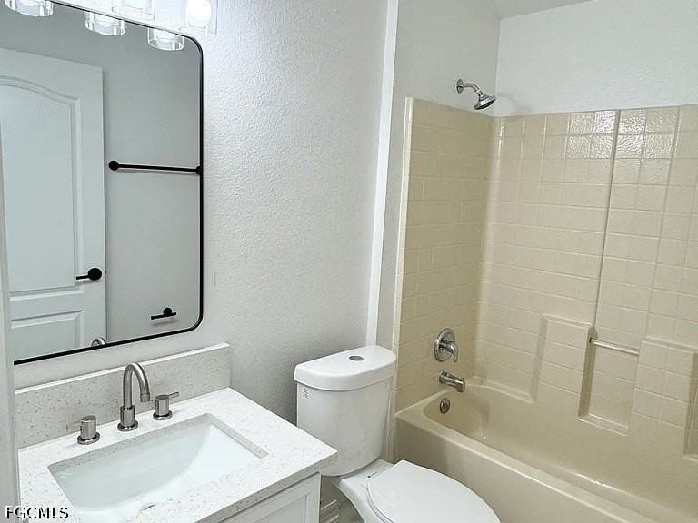 5804 Mariposa Cove Ln #1 - Photo 4 of 10