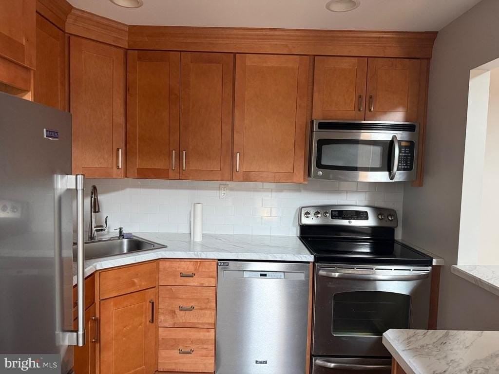 76 Le Forge Ct - Photo 3 of 13