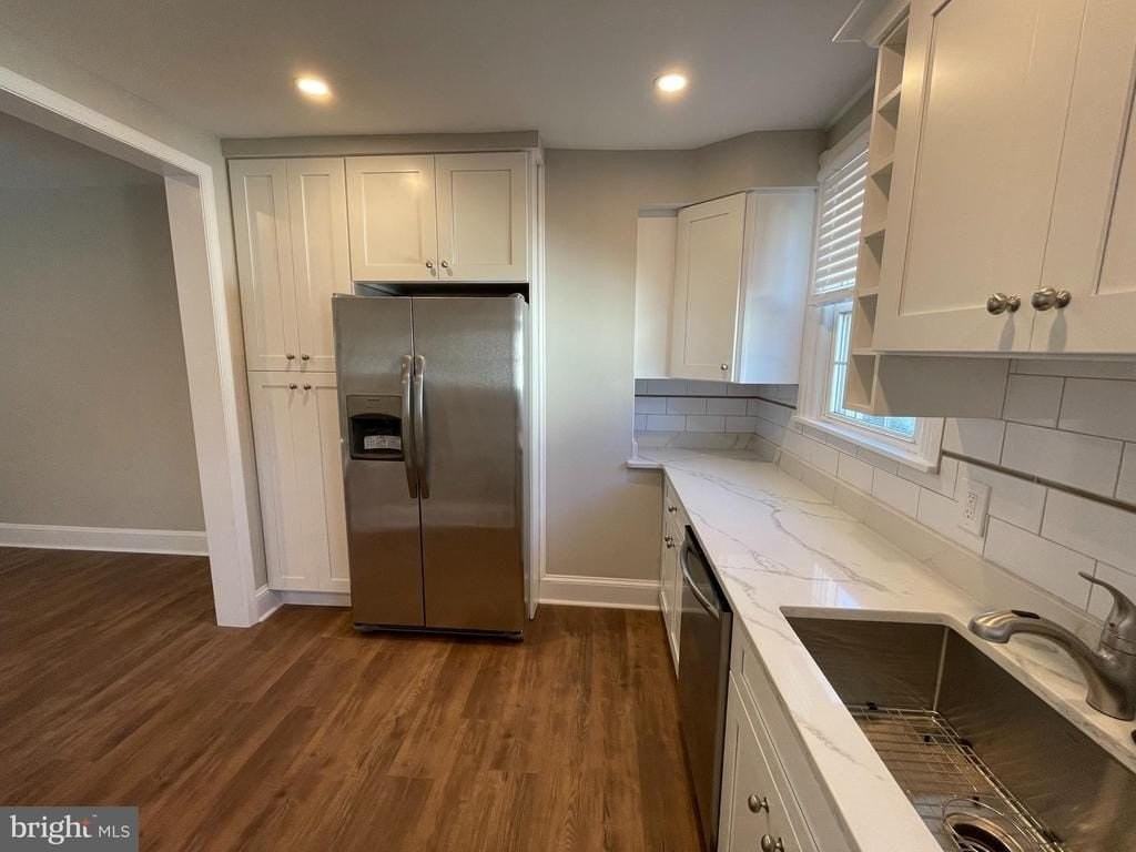 303 S Olive St - Photo 3 of 11