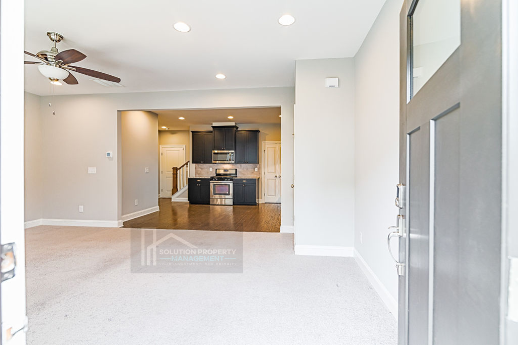 Summitridge Dr #1 - Photo 3 of 25