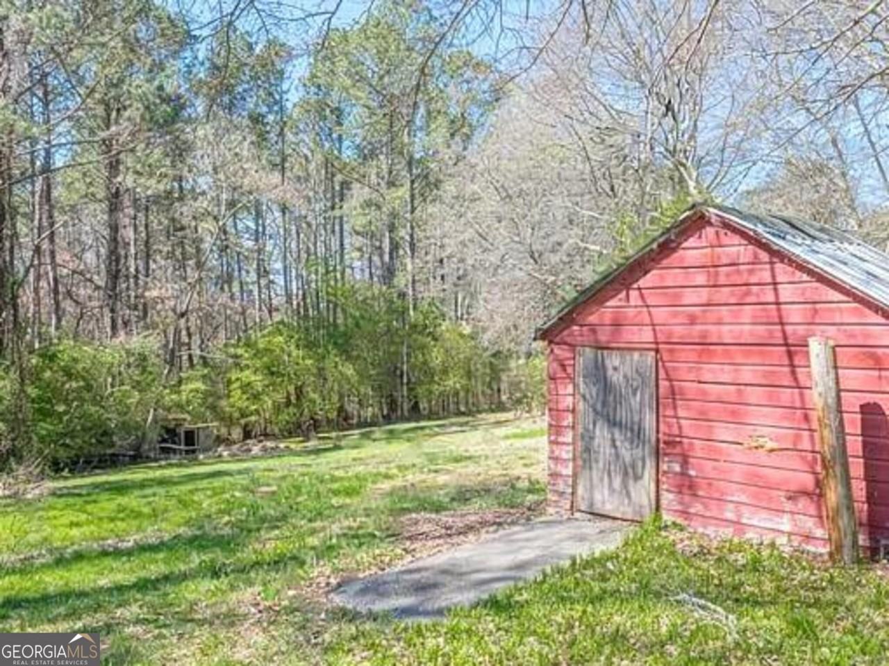 5794 Henry Bailey Rd - Photo 4 of 12