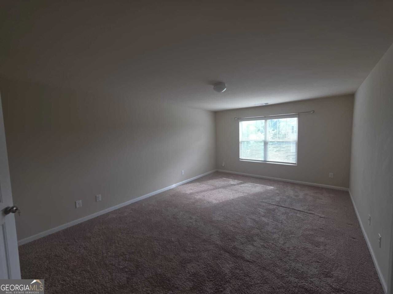 3877 Makeover Ct - Photo 5 of 21
