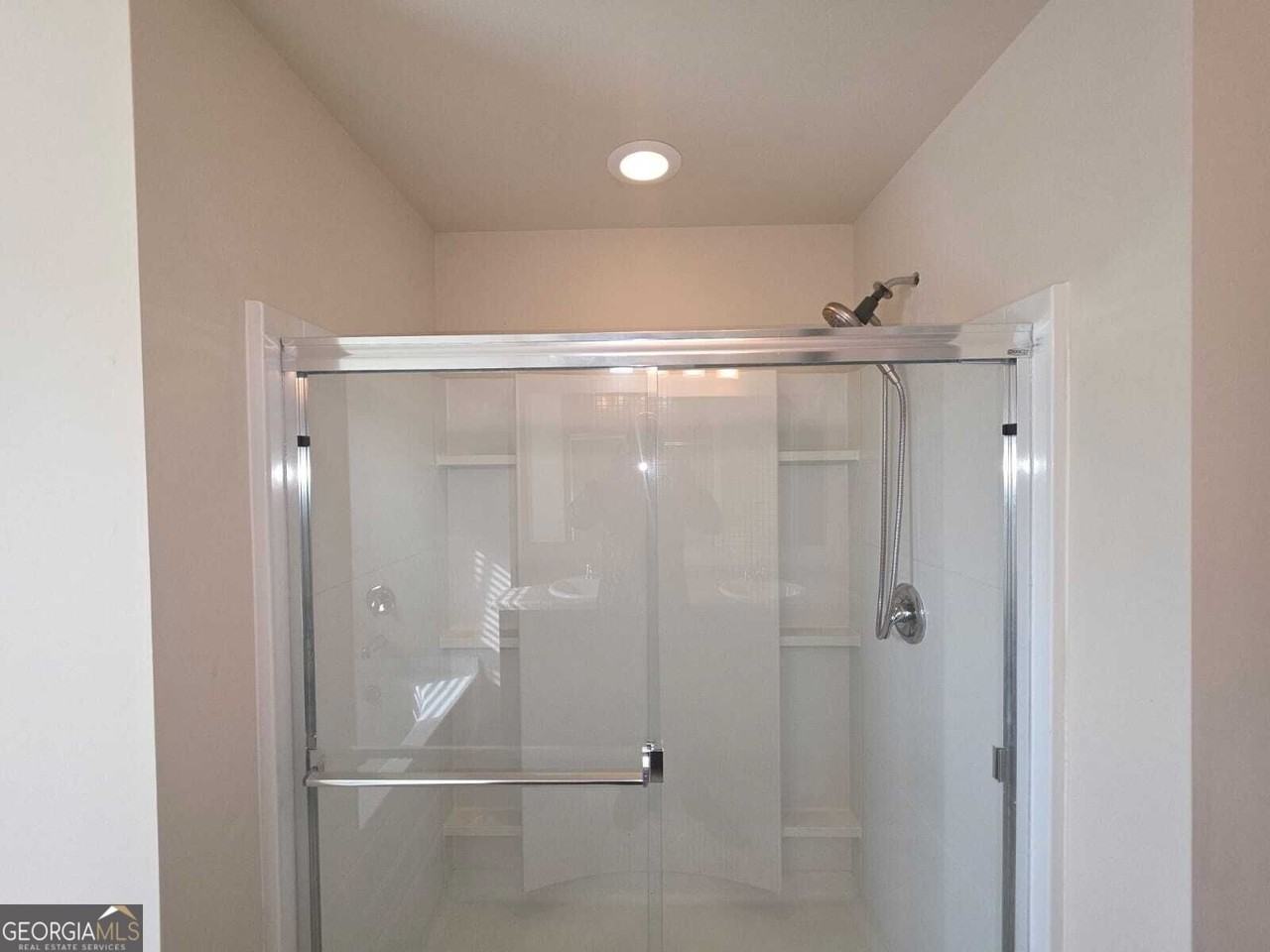 3877 Makeover Ct - Photo 6 of 21