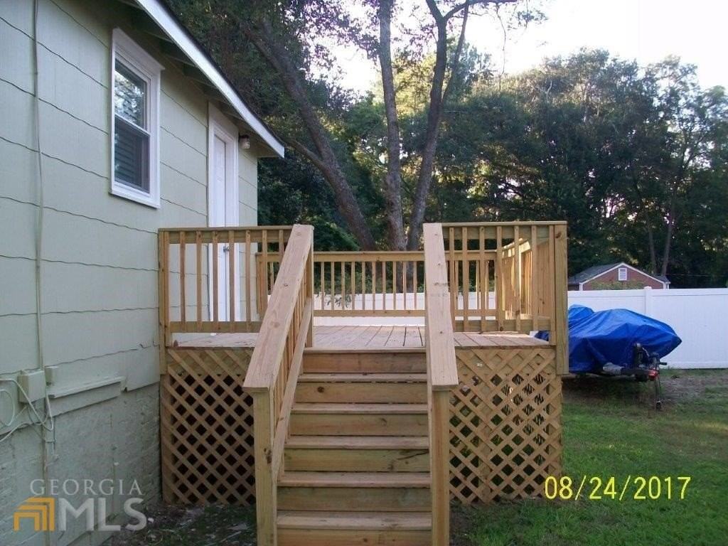 204 Georgia Ave #B - Photo 4 of 19