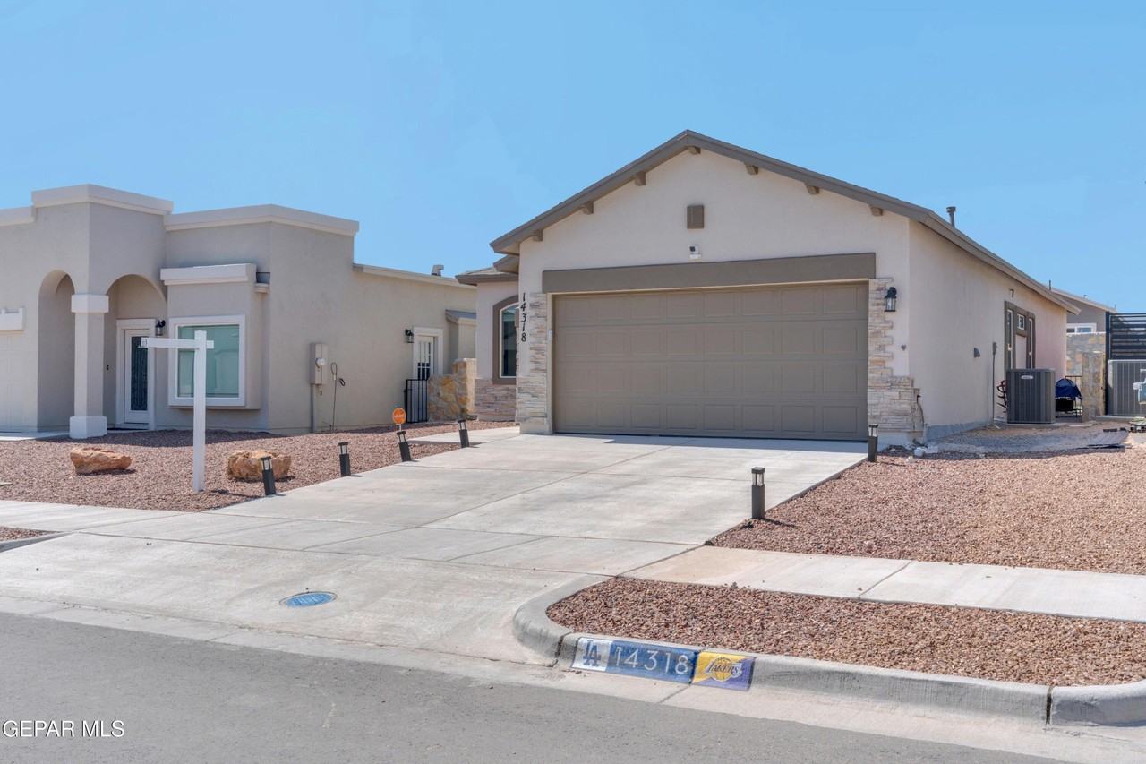 14318 Kayla Mia Dr - Photo 3 of 28