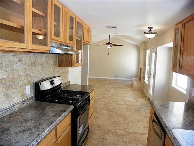 333 Lomont Dr - Photo 3 of 15