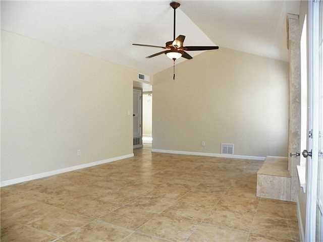 333 Lomont Dr - Photo 5 of 15