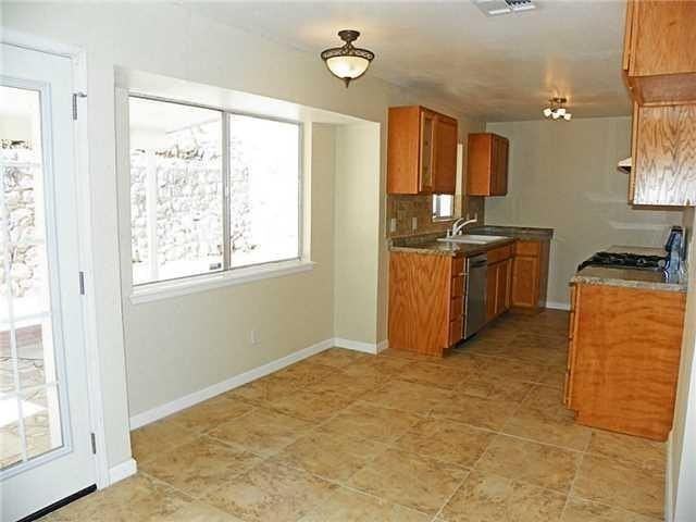 333 Lomont Dr - Photo 6 of 15