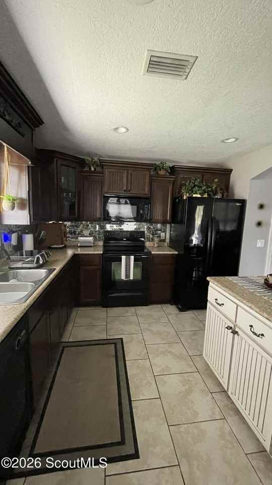 212 Victorian Lake Dr - Photo 6 of 25